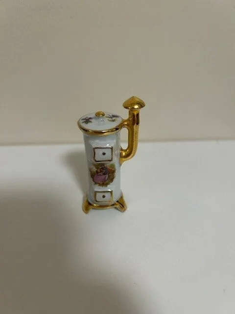 Limoges Porcelain Miniatures – French Collectibles image indicator(3)
