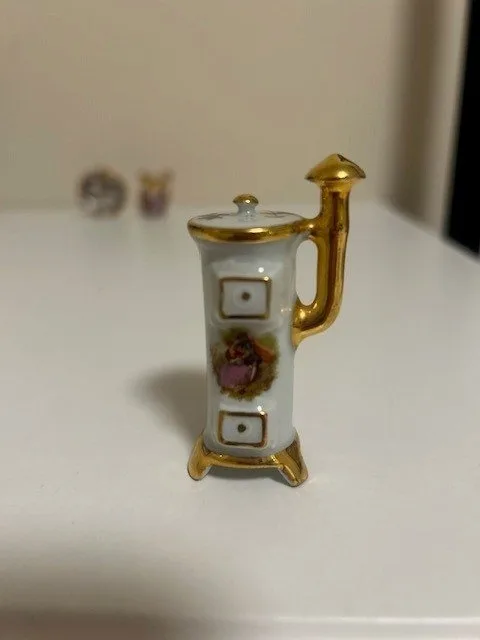 Limoges Porcelain Miniatures – French Collectibles image indicator(4)