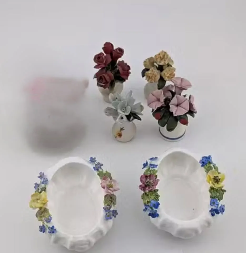 Bonbon Dishes & Flowers of the Year - Coalport