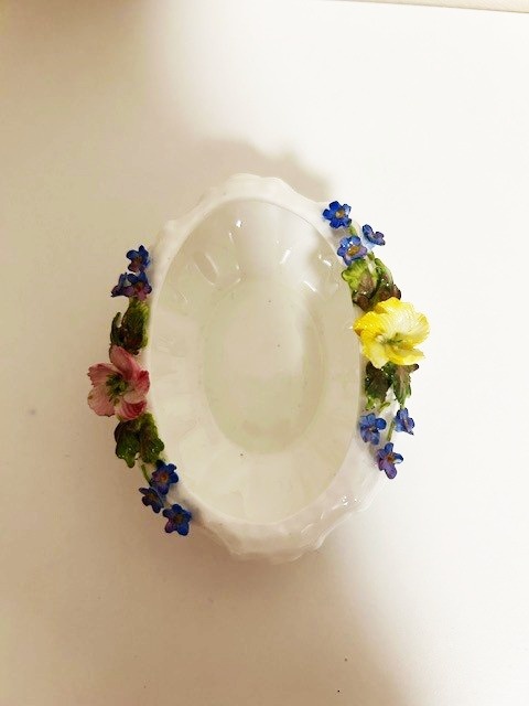 Bonbon Dishes & Flowers of the Year - Coalport - photo 4