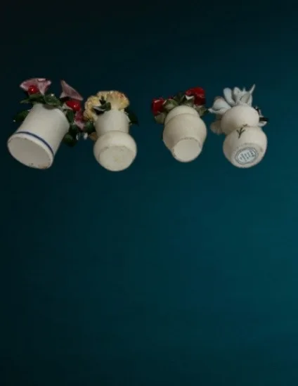 Bonbon Dishes & Flowers of the Year - Coalport image indicator(8)