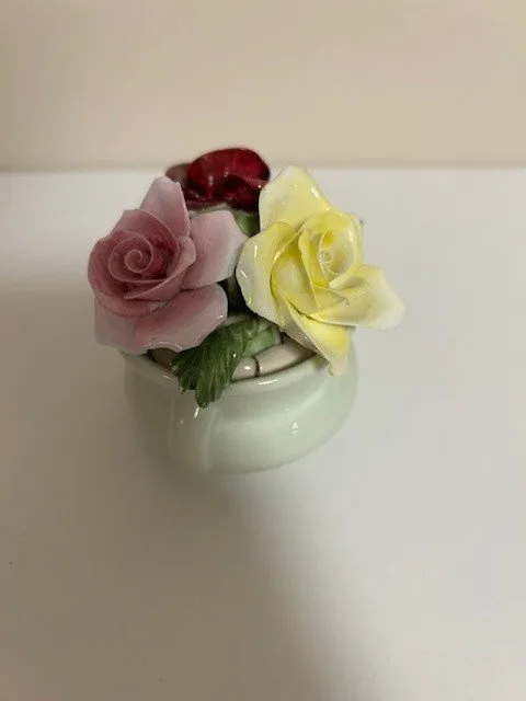 Mini Floral Arrangement – Radnor Bone China Handmade Porcelain R image indicator(2)
