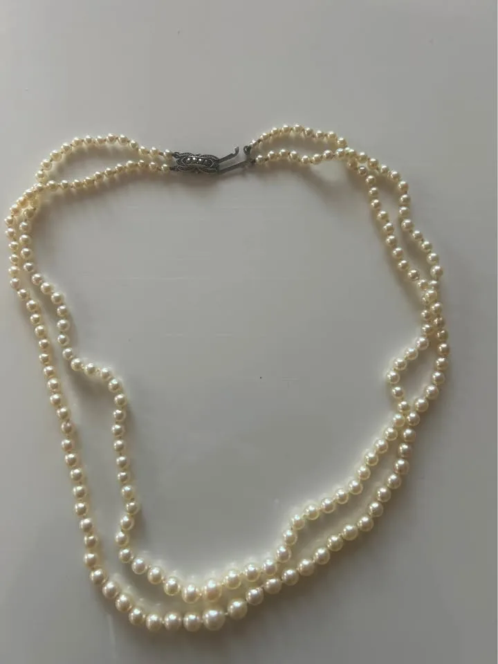 Treated Pearl Necklace with Sterling Silver Clasp image indicator(5)