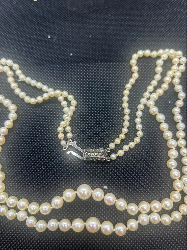 Treated Pearl Necklace with Sterling Silver Clasp image indicator(8)