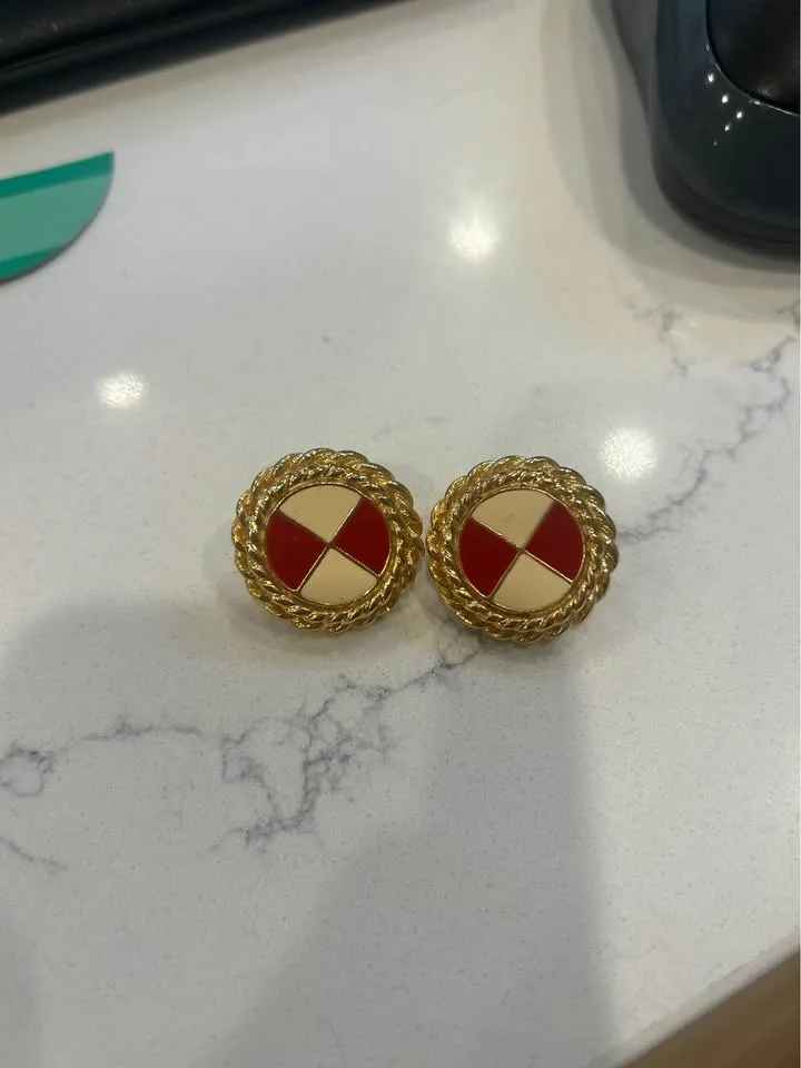 Coro Earrings; Retro Style for Pierced Ear image indicator(3)