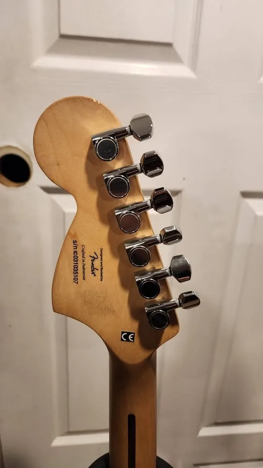 $250 Squier Stratocaster - Dakota Red - Affinity Series image indicator(5)