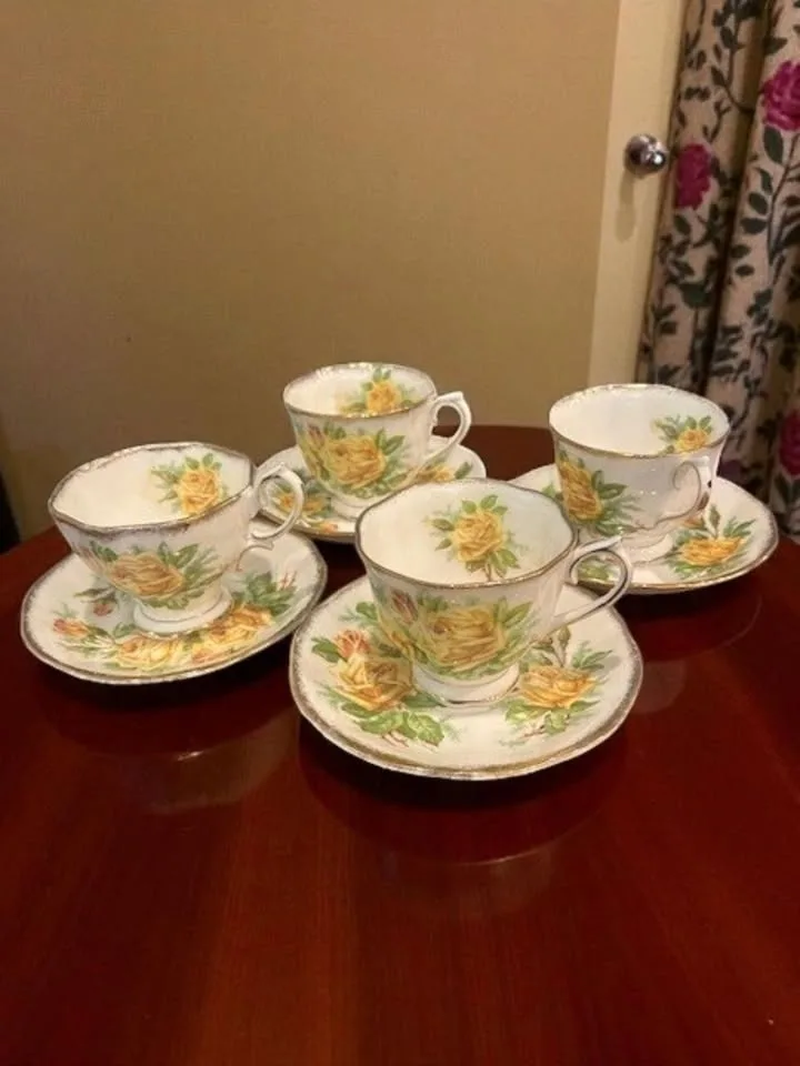 Royal Albert Tea Rose Dish & Tea Cup Set image indicator(6)