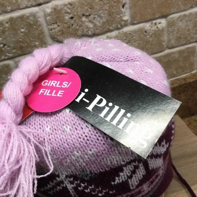 BNWT GIRLS’ KNIT HAT & MITTENS SET - 2-3X image indicator(3)