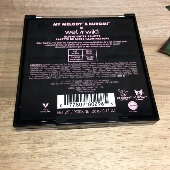 New Wet n Wild My Melody + Kuromi Blush Palette - photo 2