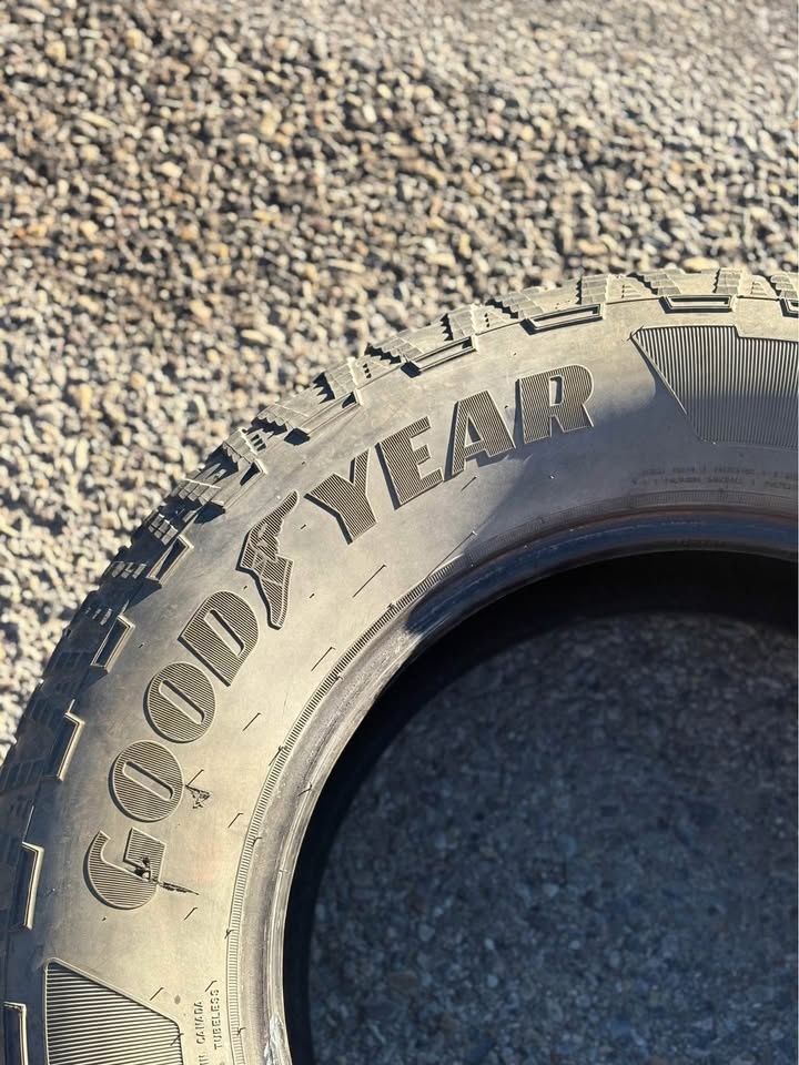 (4) Goodyear 275/65R18 M+S Tires - photo 5