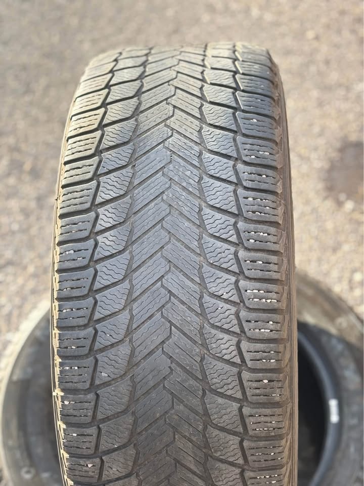 (2) Michelin 255/55R19 Winter Tires - photo 3
