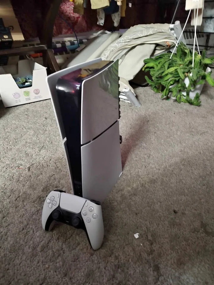 PlayStation 5 Slim 1tb + 2tb internal ssds