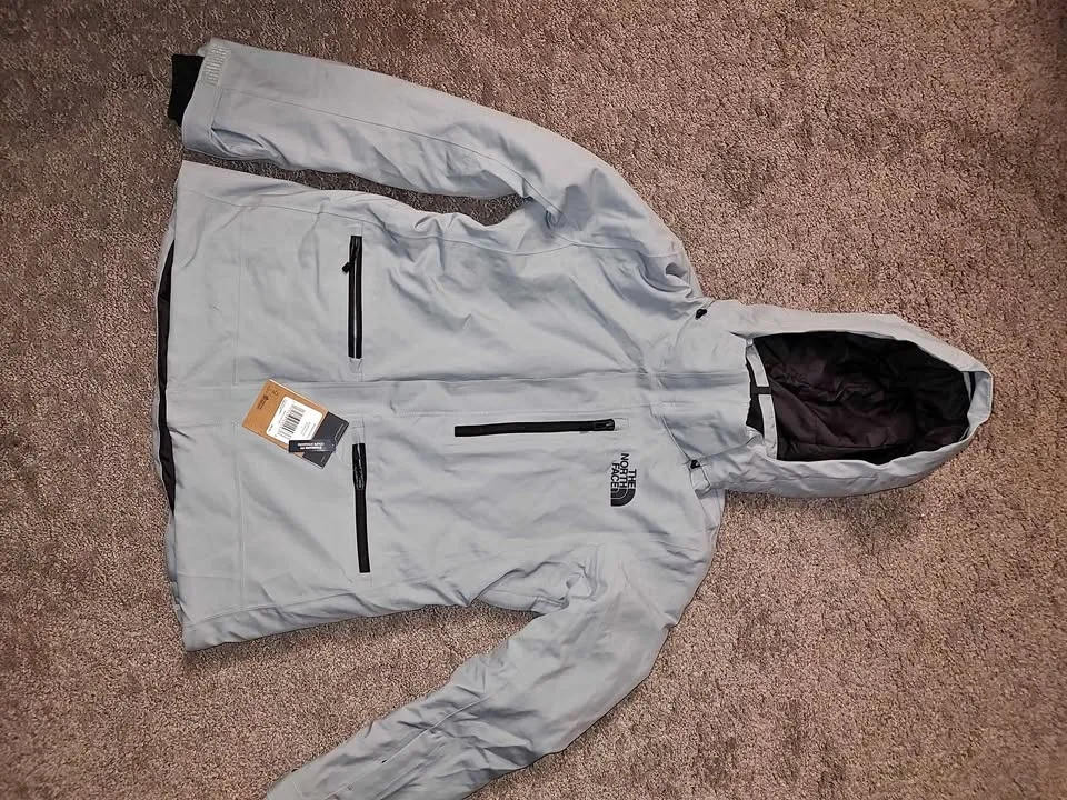 Brand new women's North face large