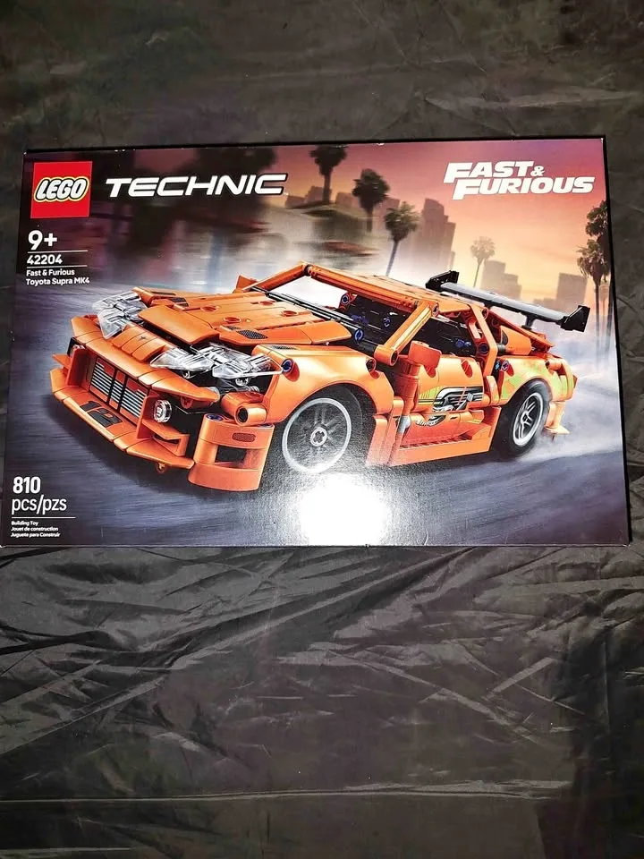 BNIB LEGO TECHNIC SUPRA
