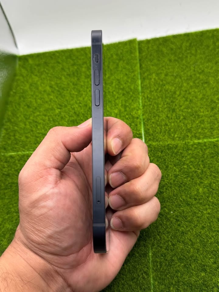 IPhone 12 128gb- Unlocked physical sim + E sim - photo 3