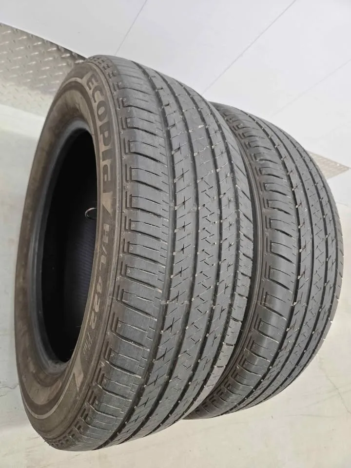 Bridgestone Ecopia all season tires- 235/60R18 image indicator(2)