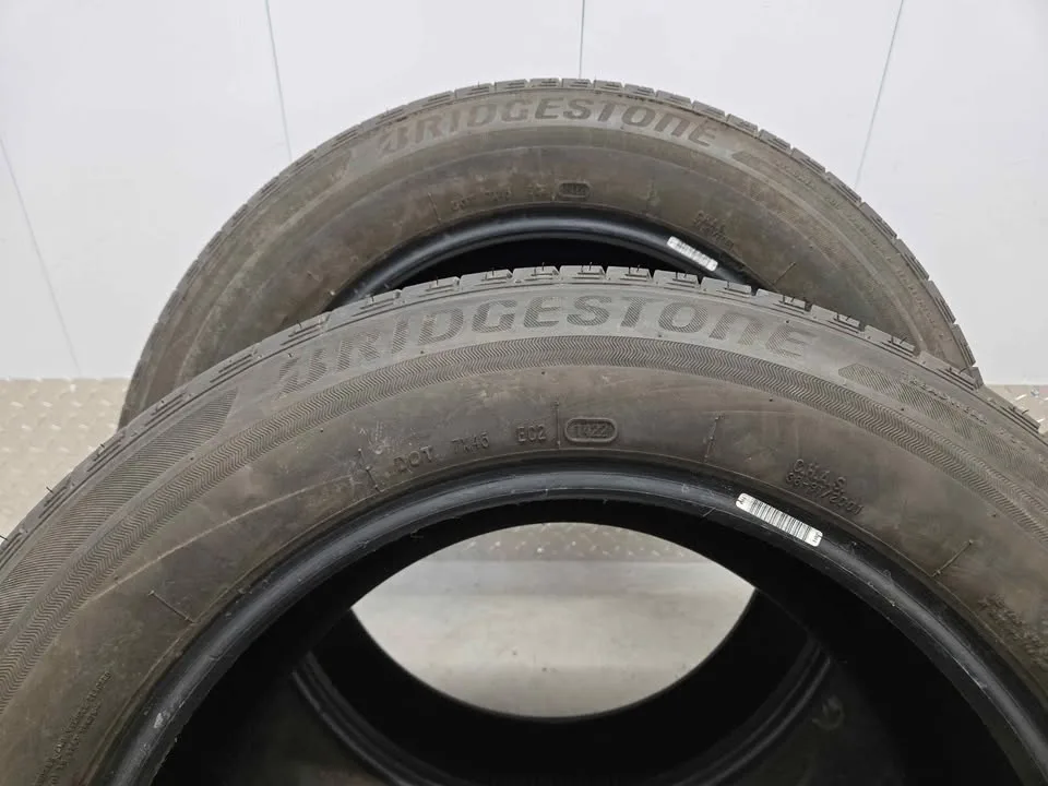 Bridgestone Ecopia all season tires- 235/60R18 image indicator(9)