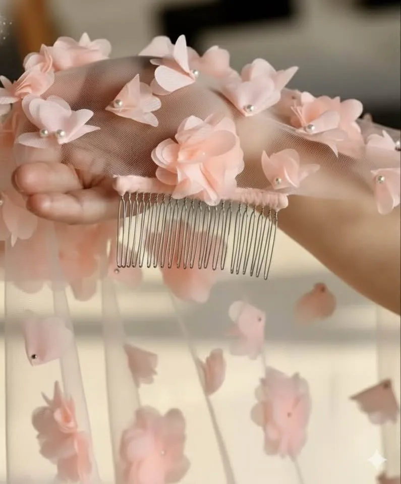 Peach Pearl Flower Fingertip Veil image indicator(2)