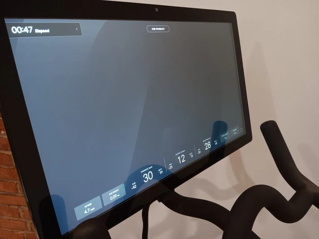 Peloton Original Bike (PLTN‑RB1VO‑2) – Barely Used image indicator(6)