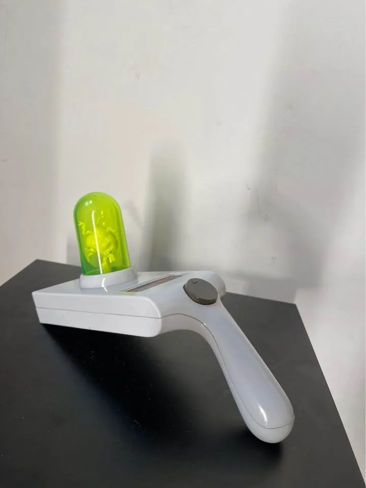 Funko Toy: Rick & Morty Portal Gun image indicator(4)