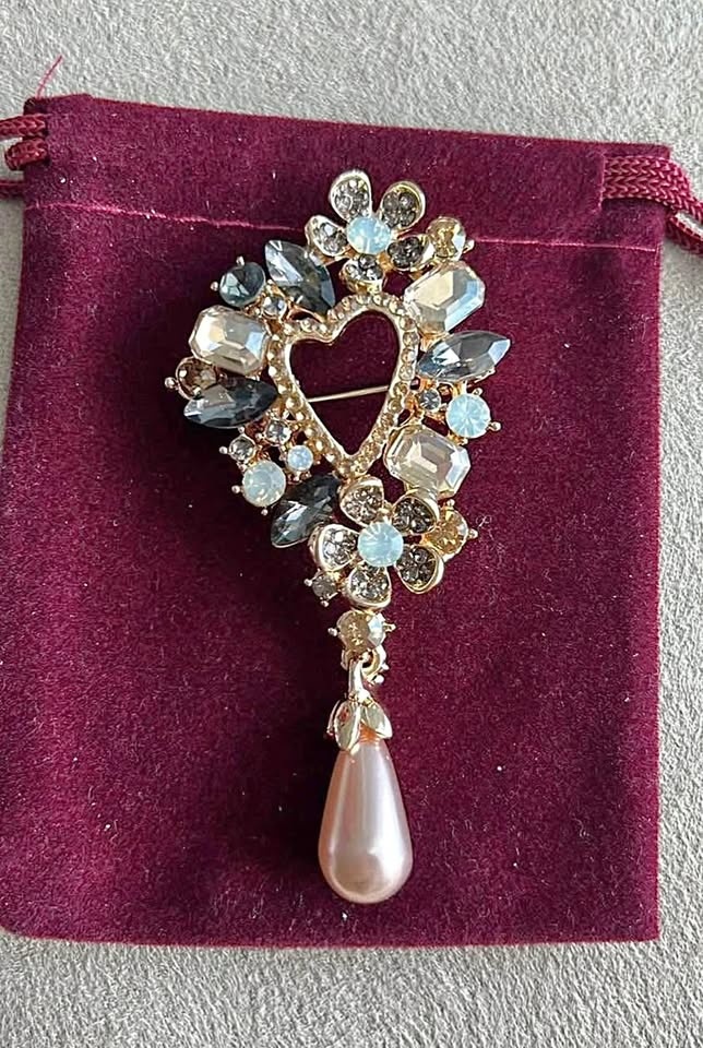 Women’s Heart Brooch