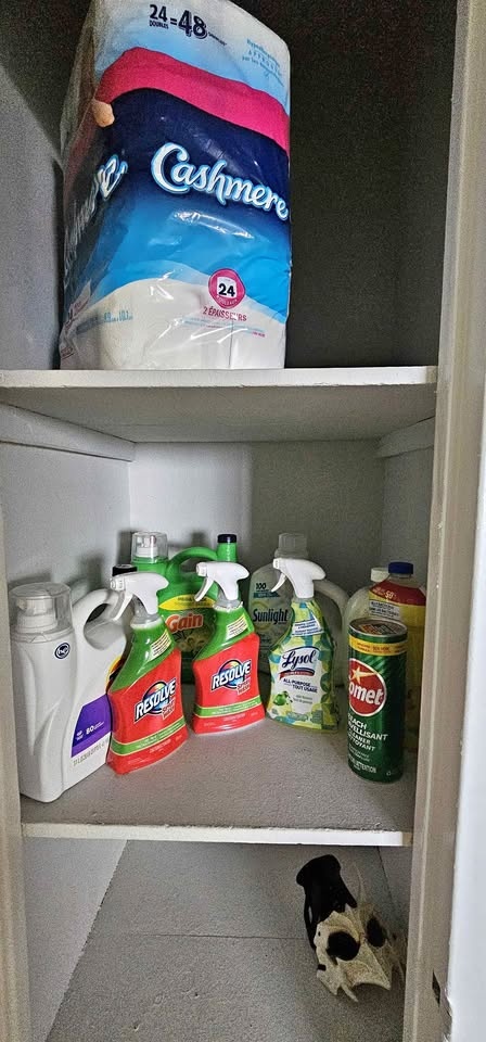 Cashmere rolls, Laundry and Cleaning Supplies