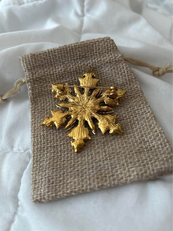 Snowflake brooch - photo 2