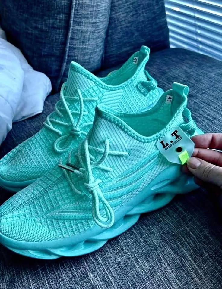 Tiffany’s 9.5 runners