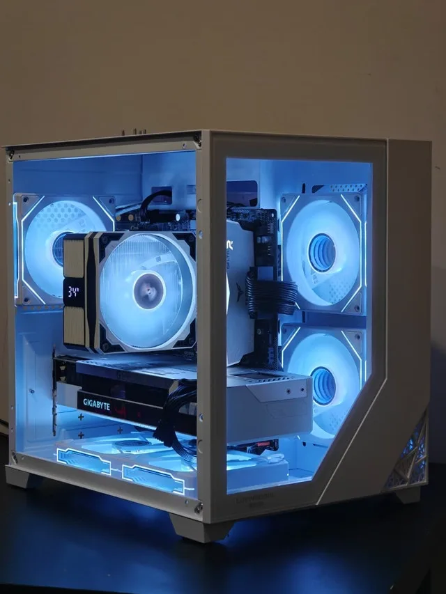 White RTX 3080 Gaming PC (5700/16GB/1TB)