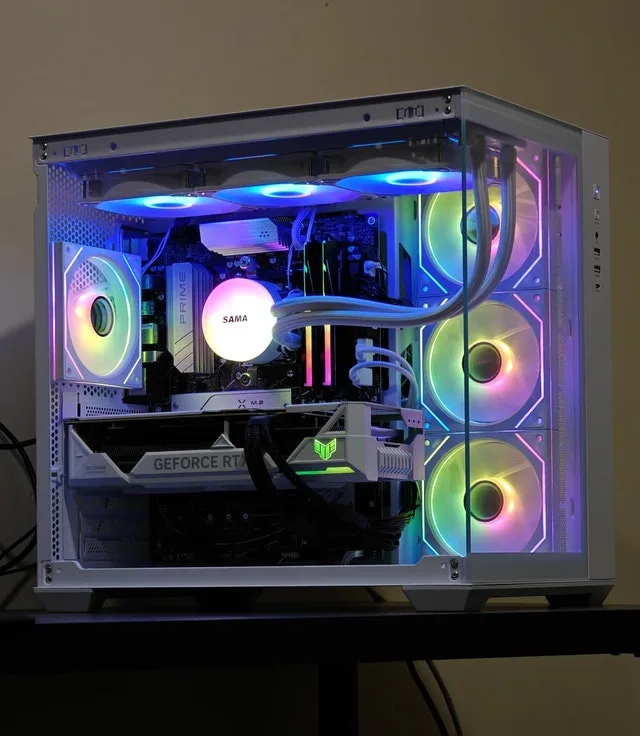 White RTX 4070 Ti Super Gaming PC (7800x3D/32GB/1TB)