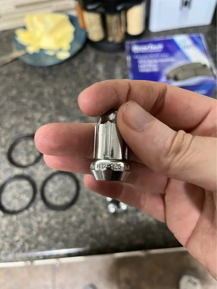 lug nuts from 03 or 04 honda civic image indicator(4)