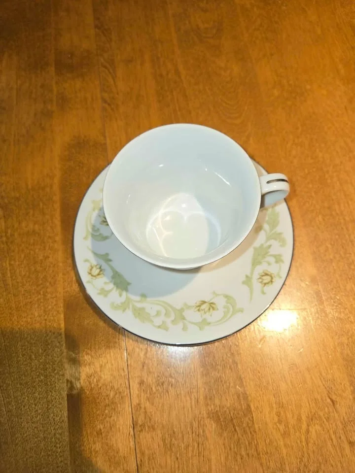 Mikasa Cup, Saucer Sets, Sugar Bowl (Trousseau 9362) image indicator(5)