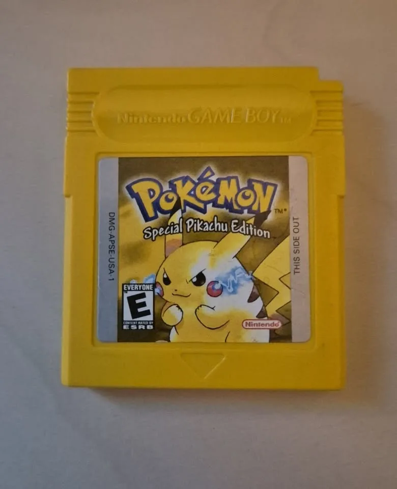 Pokemon Yellow Pikachu Edition Gameboy Color image indicator(2)