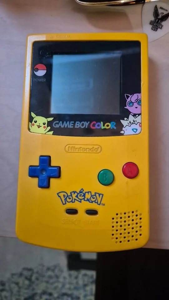 Pokemon Yellow Pikachu Edition Gameboy Color image indicator(5)