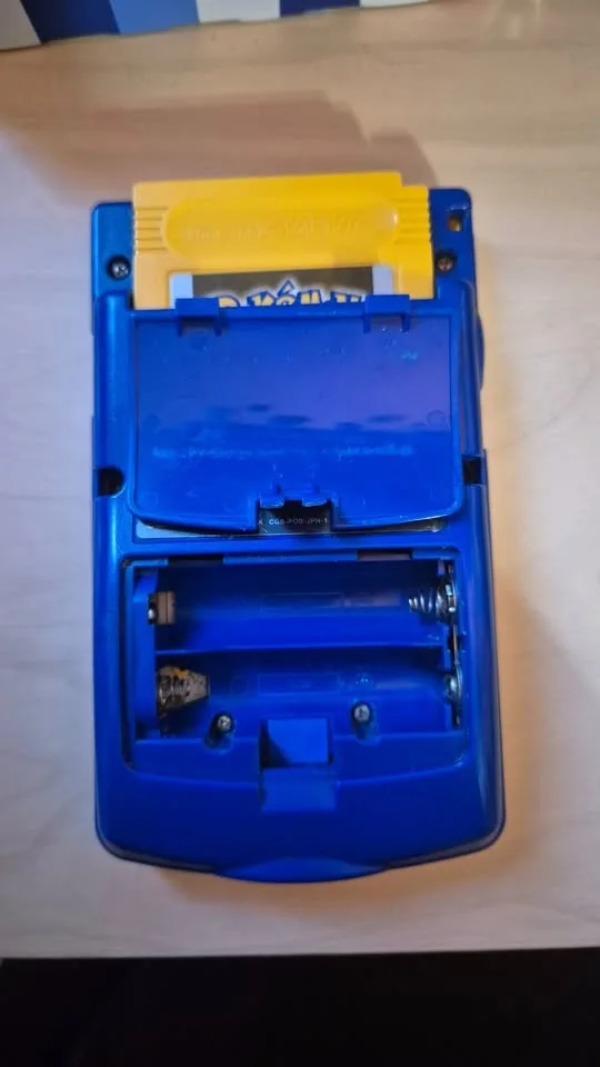 Pokemon Yellow Pikachu Edition Gameboy Color image indicator(7)