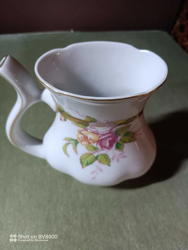 Mary Anne Czechoslovakia Creamer image indicator(2)