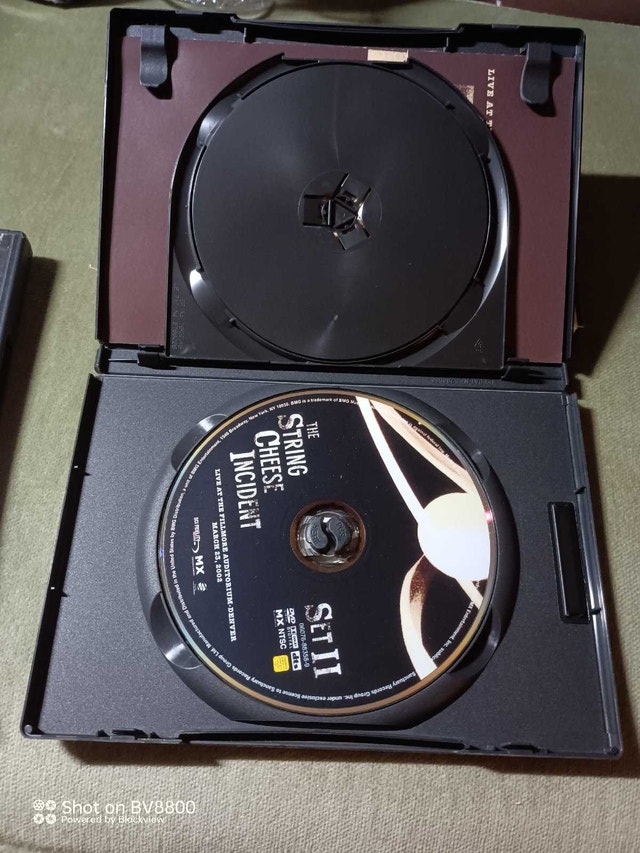 The String Cheese Incident DVD - photo 4