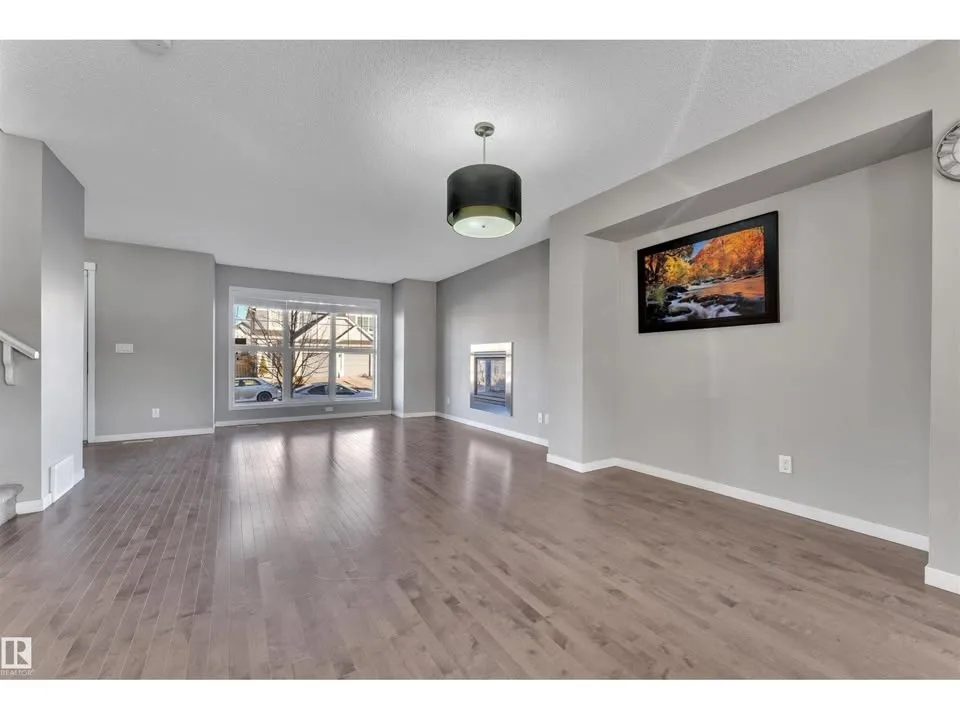 3 Beds 2.5 Baths - House image indicator(10)