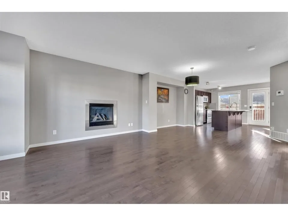 3 Beds 2.5 Baths House image indicator(6)