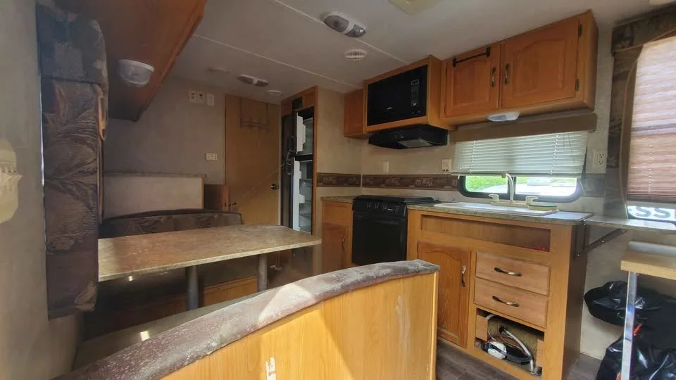 2010 Keystone Springdale image indicator(2)