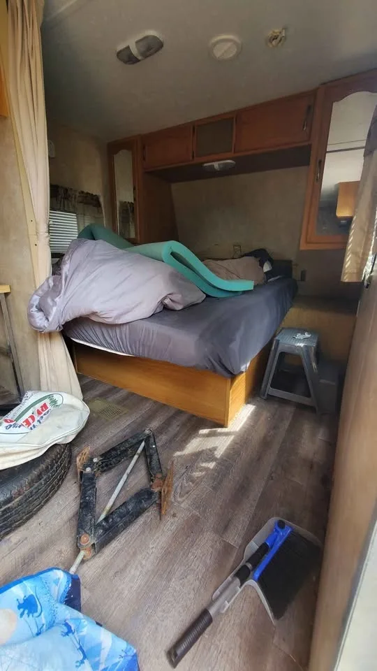 2010 Keystone Springdale image indicator(3)