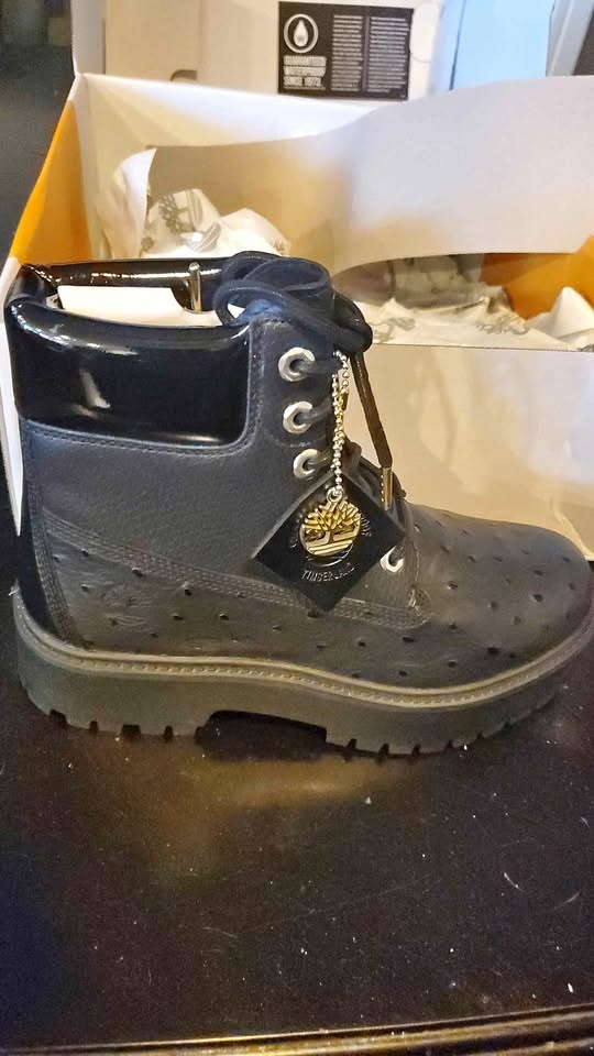 Timberland Stone Street Boots - New Size 7.5