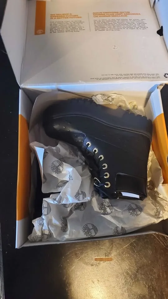 Timberland Stone Street Boots - New Size 7.5 image indicator(2)