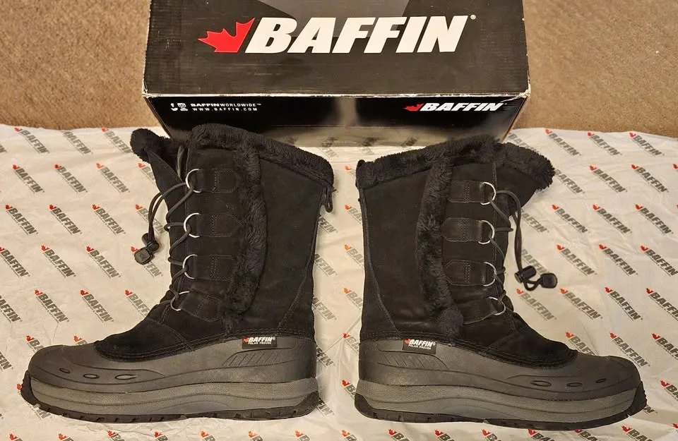 Baffin Chloe Women's Winter Boots - Size 10 - Like New in Box