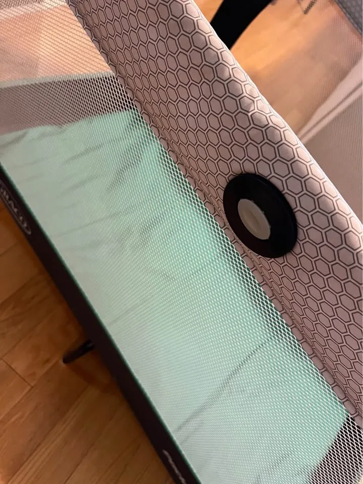 Baby Pack and Play image indicator(2)