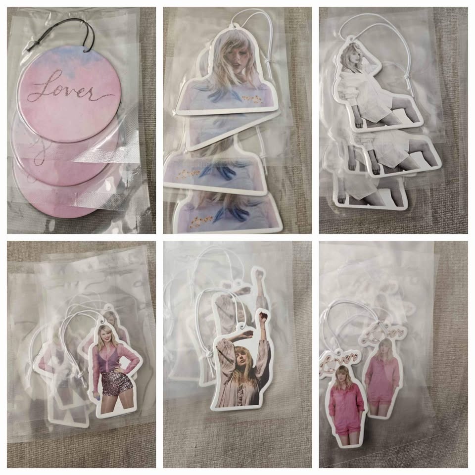 Taylor Swift Merchandise Package!! - photo 3
