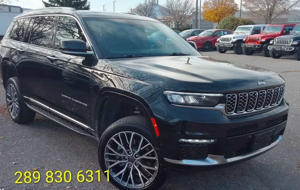 2023 Jeep grand cherokee l summit v8