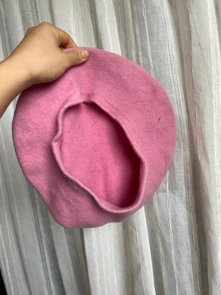Pink 100% wool beret - photo 2