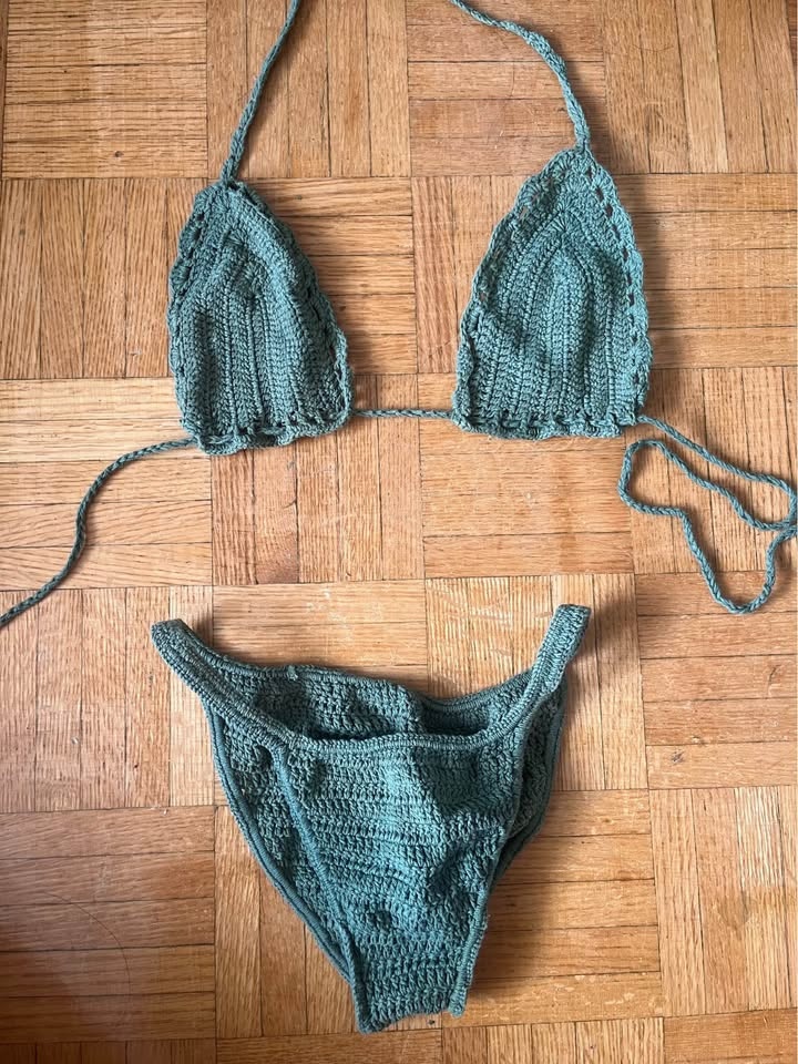 Swim lot (437, american apparel, crochet, suede) - photo 2