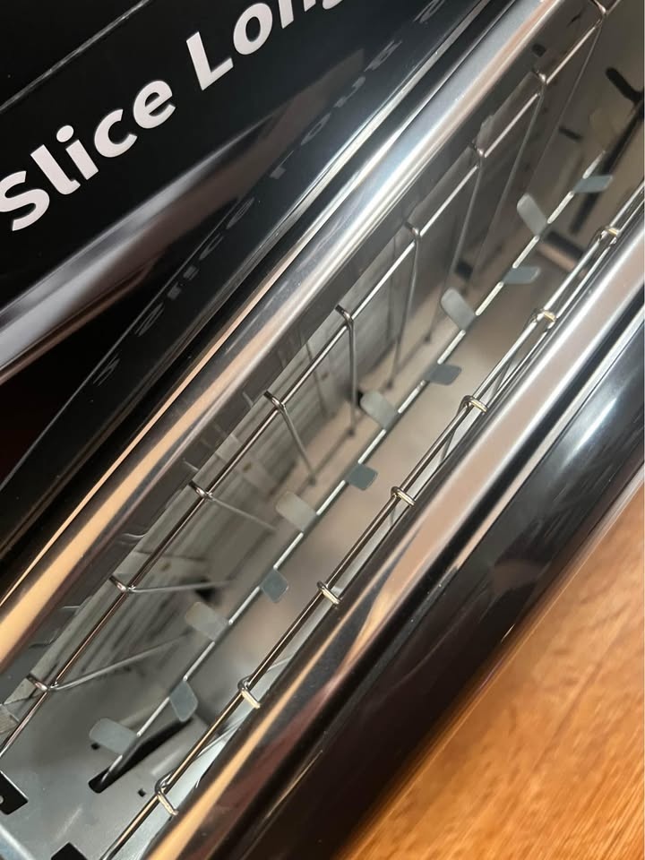 Toaster - photo 3